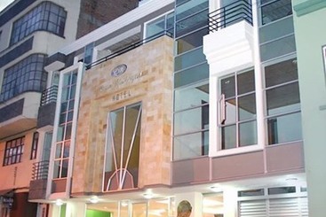 هتل Casa Madrigal