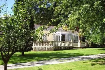 Landhus Trelaze