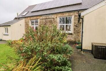 Casa Rurale School House