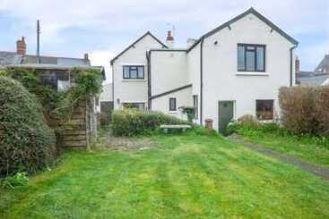 קוטג'' Greengates