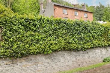 بيت ريفى Viaduct House