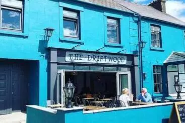 ベッドアンドブレックファースト The Driftwood