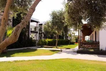 Huoneistohotelli Kemancı Suites & Restaurant & Beach