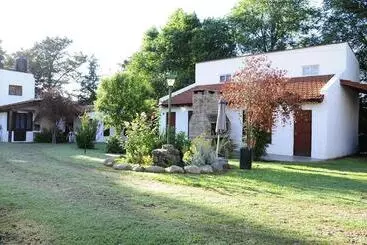 Mökkimajoitus Cabañas Casa Grande