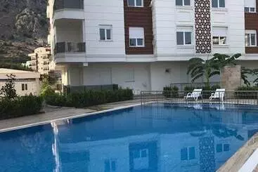 هتل آپارتمان Cantas Konutlari