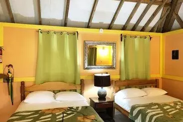 Hotel Howler Monkey Resort