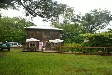Hotel Howler Monkey Resort