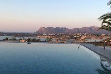 هتل آپارتمان Theodosia Studios