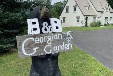 ベッドアンドブレックファースト Georgian Garden Inn