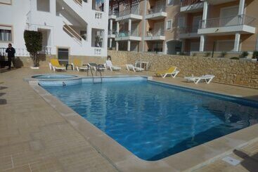 هتل Apartamentos Cabrita