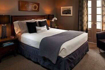 Journey Inn Bed & Breakfast