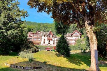 Hotel Hôtel Les Chalets