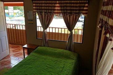 فندق Los Volcanes Río Celeste