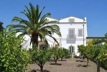 Maaseutuhotelli Masseria Celentano Relais & Agriturismo