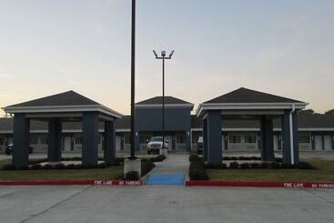 فندق على الطريق Lonestar Inn