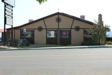 فندق فئة نجمة واحدة Wagon Wheel Restaurant Bar And Motel