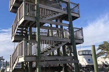 Hotel Harbor Houseboat