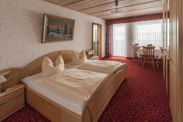 Pensão Landgasthof   Café Anni