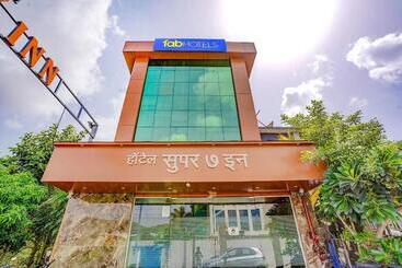 Hotel Fabexpress Super 7 Inn   Nr Rabale Station
