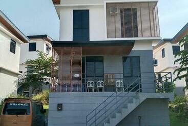 ツーリストアパートメント Amoa 148