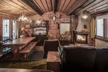 ツーリストアパートメント Blockhaus Am See