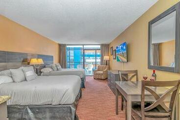 ツーリストアパートメント Landmark Resort Double Suite Unit 1116   Sleeps 4!