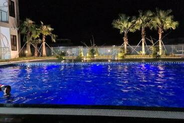 관광객 아파트 Tim Homestay Nera Garden