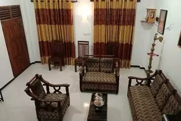 Apartamenty turystyczne Indunil Villa