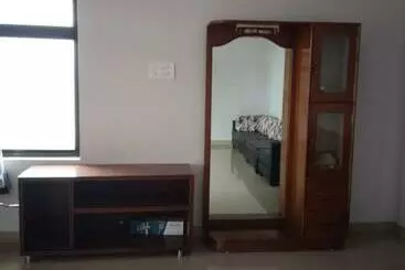ペンション Simhagiri Guest House