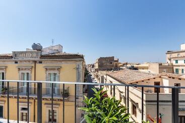 ツーリストアパートメント House&villas   Piano Alto House