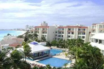 Cancun Beach Aparthotel By Solymar