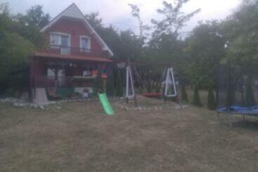 Apartamente turistice Bor, Savaca   Porodicna Vikendica Za Izdavanje