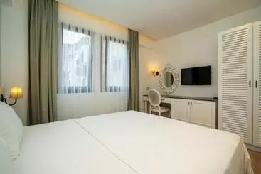 Apart Hotel Channel Suites