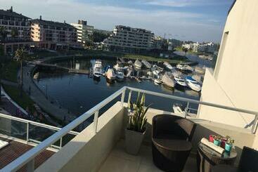 Ferienwohnungen Departamento En La Bahia De Nordelta