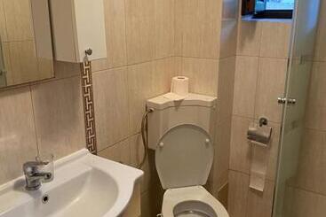 پانسیون Garsoniera Delfinariu