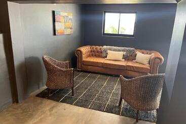 Пансион The Capri Green