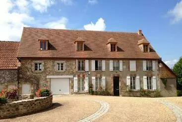 Apartamente turistice Belle Maison De Famille Avec Vue Sur La Creuse