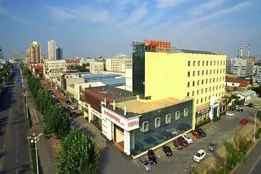 Vienna Hotel Shandong Yantao Golden Beach Taishan Road
