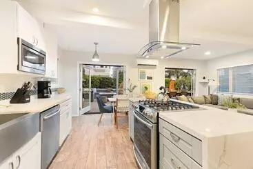 آپارتمان‌های توریست‌ها Mission Point 1 By Avantstay San Diego Beach House W Huge Patio Fire Pit Walk To Beach