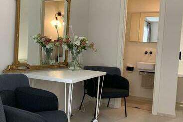 ツーリストアパートメント Le Casette Del Teatro Stanza Dietro La Nonna