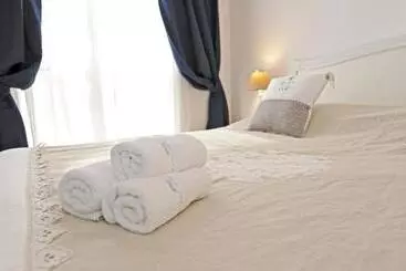 Pension Tinel Rooms Old City Center