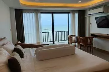 Apartaments turístics Grace Seaview บ้านพักส่วนตัว 3 ห้องนอน วิวทะเล หาดพลา