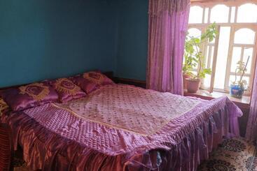 پانسیون Ecomama In Xınalıq Khinalig Guest House