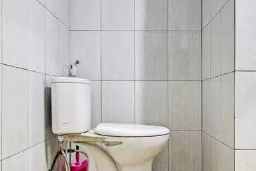 Hotel Oyo 91375 Pondok Feby Makassar