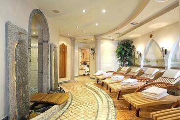 Bed and Breakfast Sporthotel Almhof