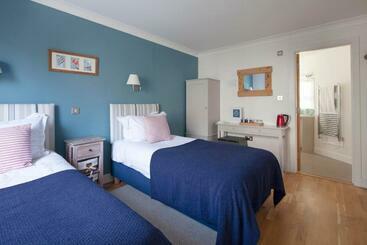 ベッドアンドブレックファースト The Artist Loft, Ensuite Guest Rooms, Porthleven