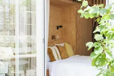 پانسیون Lovely And Charming Guesthouse Near City Center, Close To Rotterdam