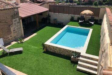 Turistlägenheter Casa Rural La Bretona