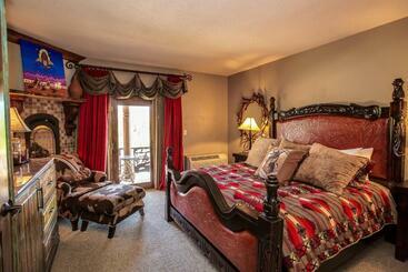 فندق Lofts Sterling & Sage