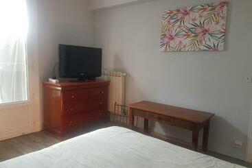 بنسيون 1er Etage Privatif Dans Une Maison